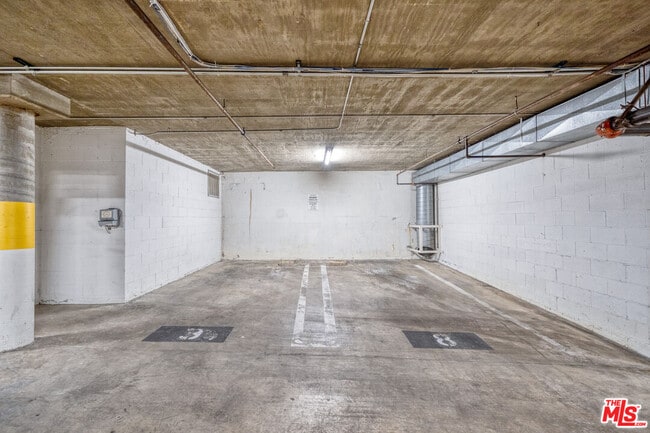 Building Photo - 235 S Tower Dr