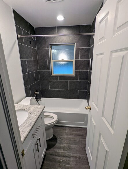 Bathroom - 2310 W Kiernan Ave