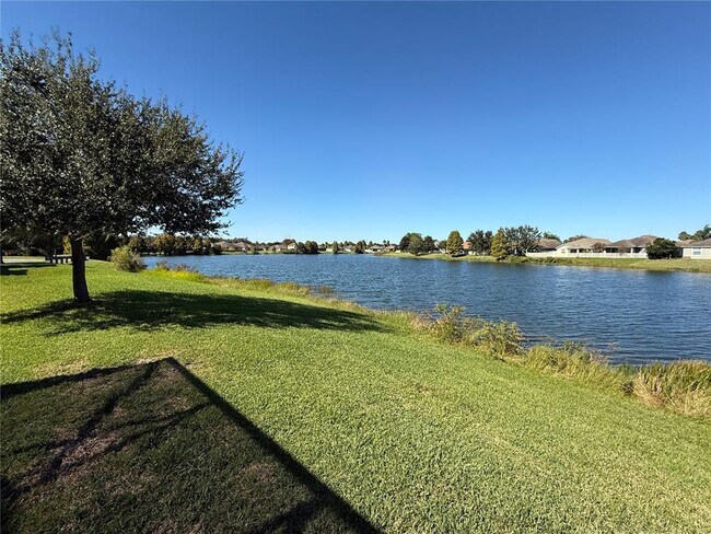 Building Photo - 5612 Aral Dr