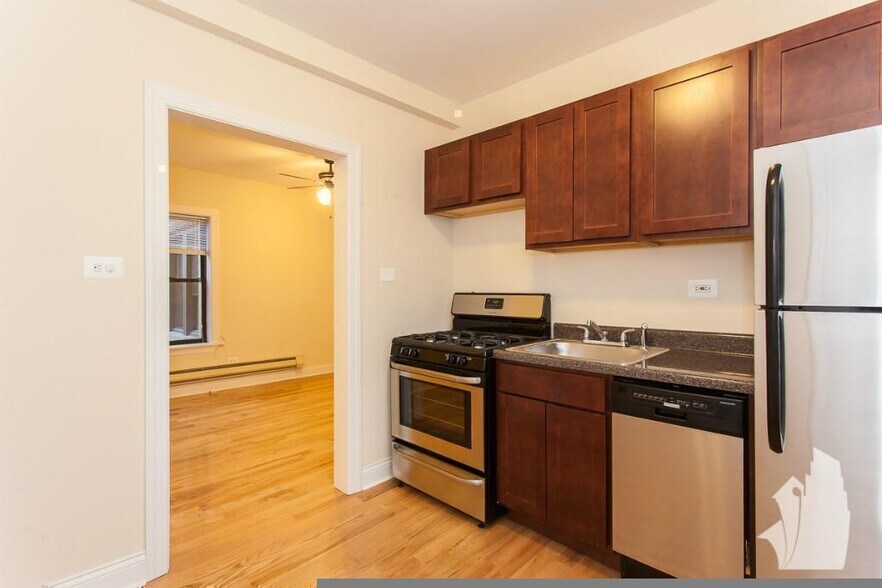 Building Photo - 2846 N Orchard St