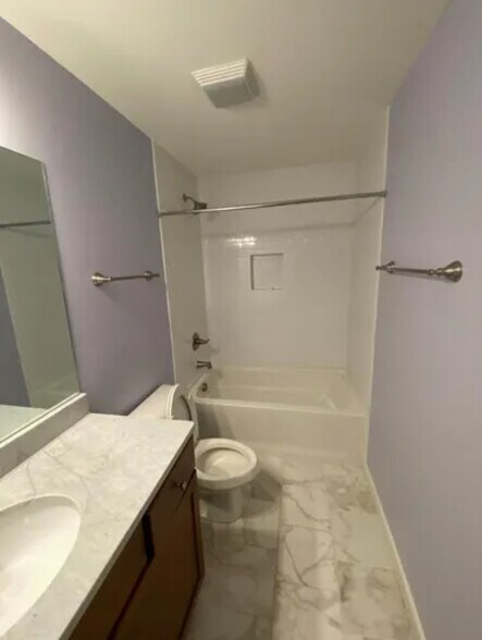 Upstairs bathroom - 22 Twin Oaks Dr