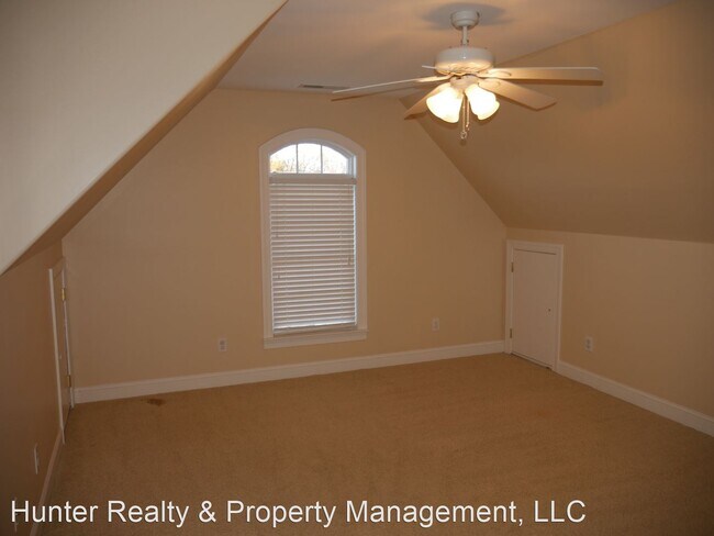Building Photo - 5 br, 4 bath House - 3538 Burnely Drive