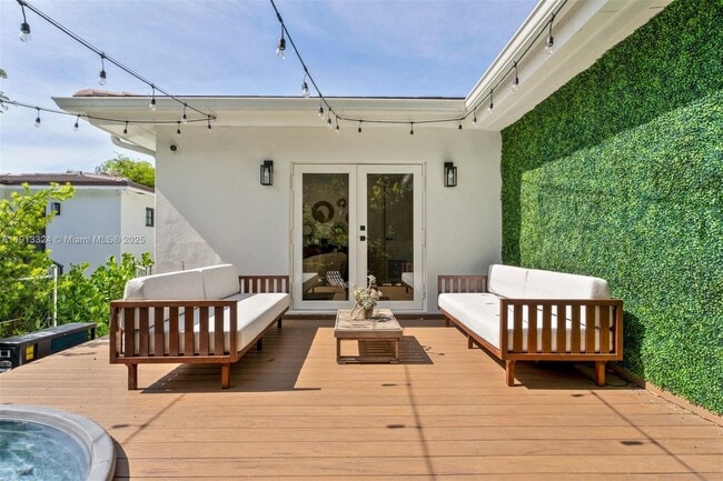 Building Photo - 45 Palermo Ave