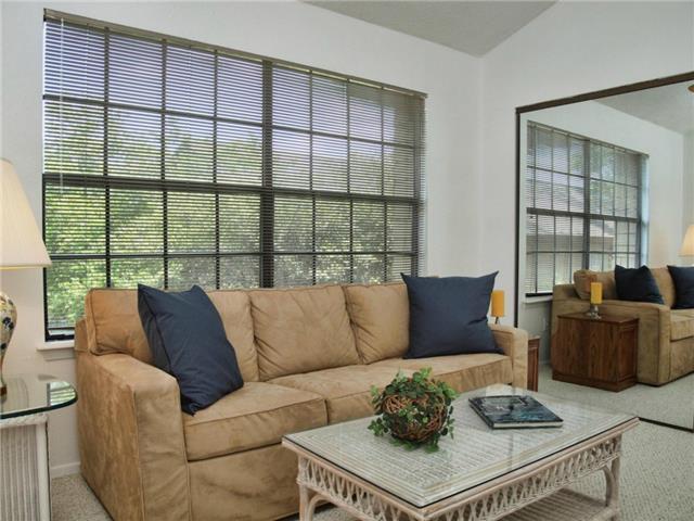 Building Photo - 7122 Wood Hollow Dr