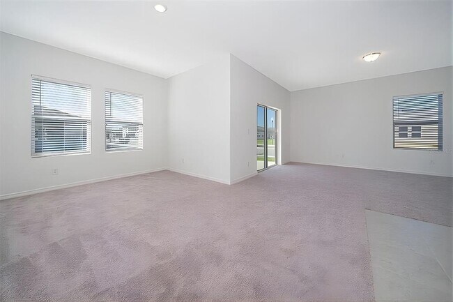 Building Photo - 5844 Bovine Dr