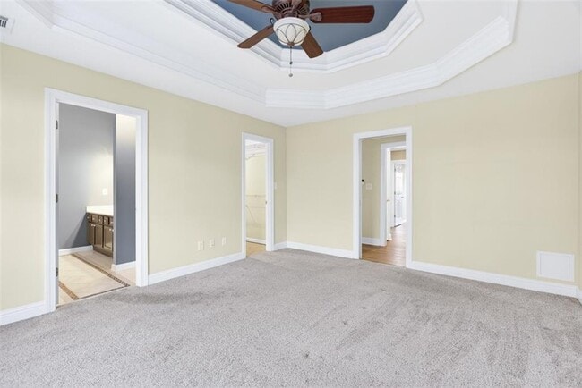 Building Photo - 135 Saltcreek Point NE