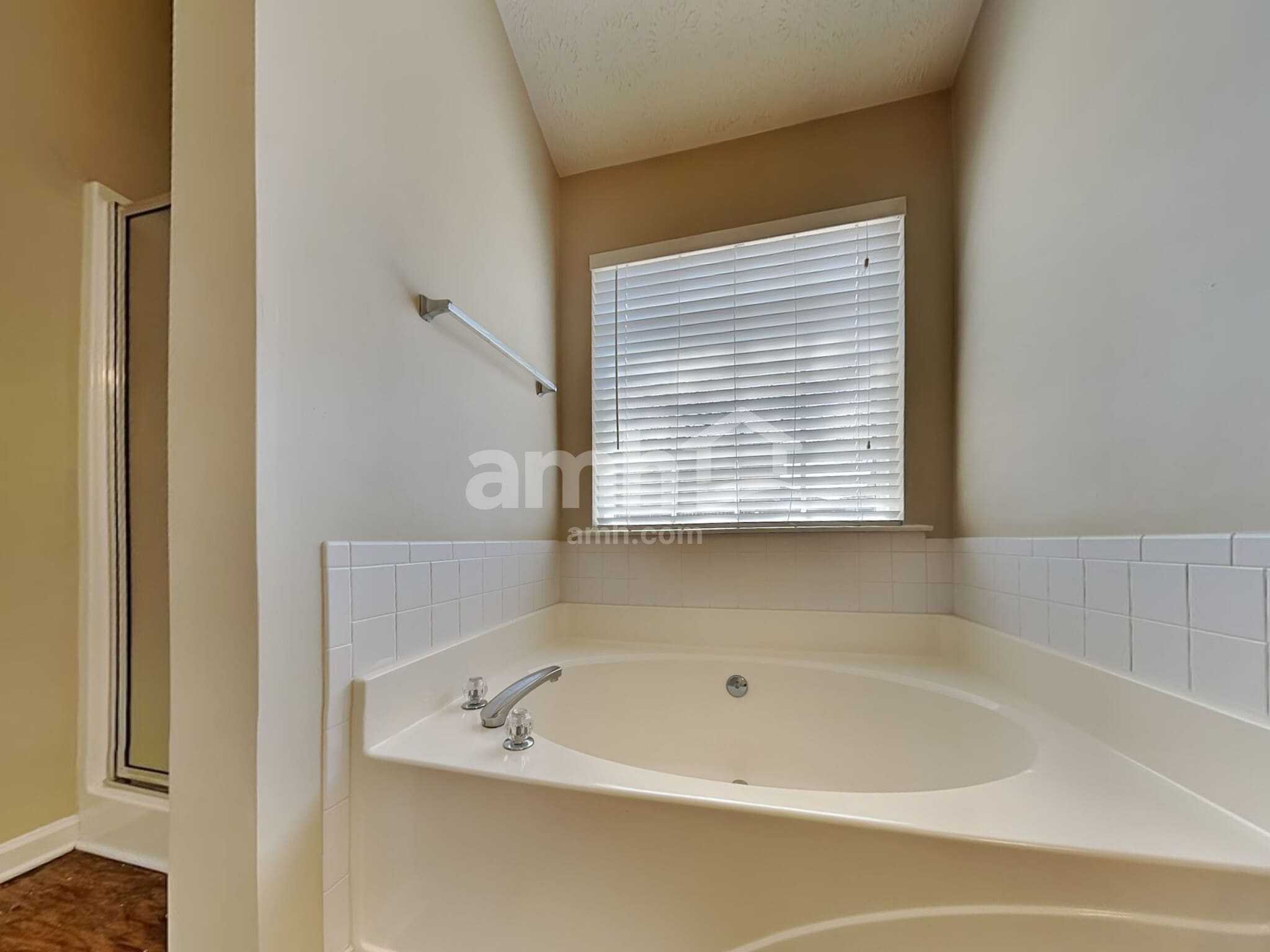 Building Photo - 5455 Yellow Pine Dr