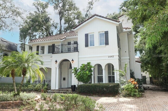 Building Photo - 1442 Palm Ave