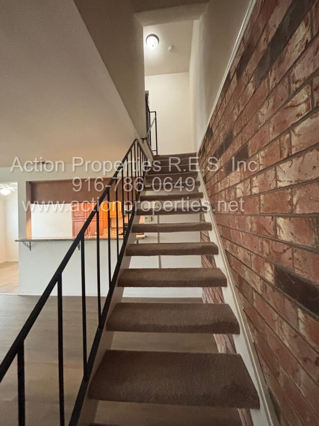 Building Photo - Action Properties RES Inc: offering Roseville Greens Condo 2 Story 2 Bedroom, Carport Parking Sha...