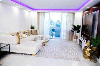 Building Photo - 800 West Ave