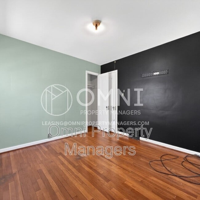Building Photo - 11529 Roxbury St