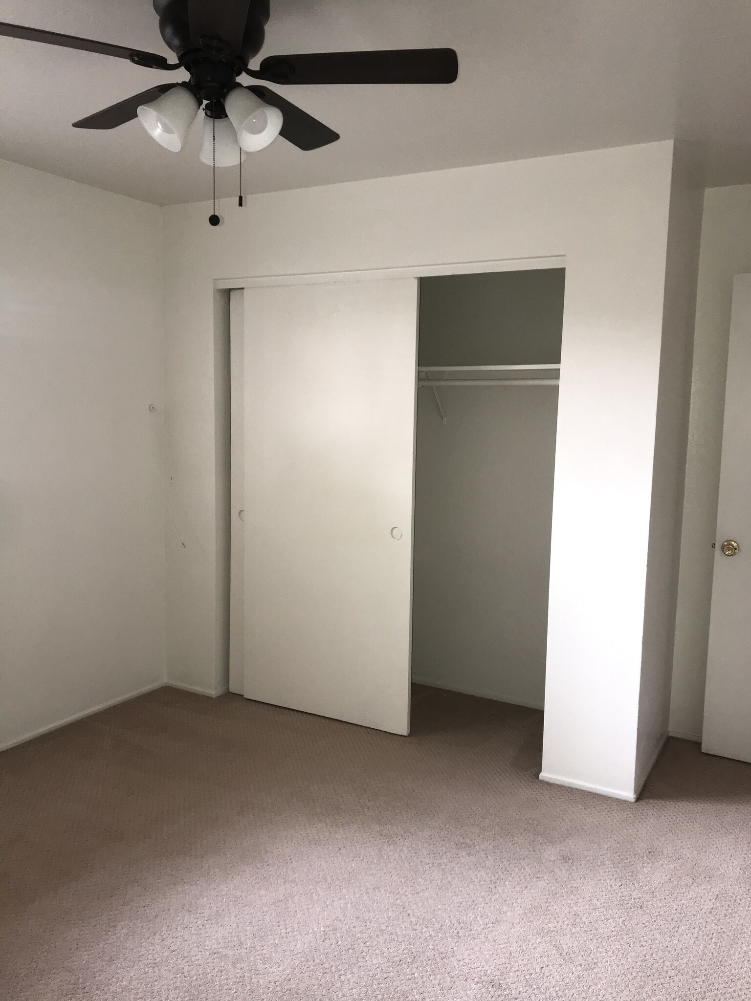 Bedroom with full size closet - 1132 Parkview Street