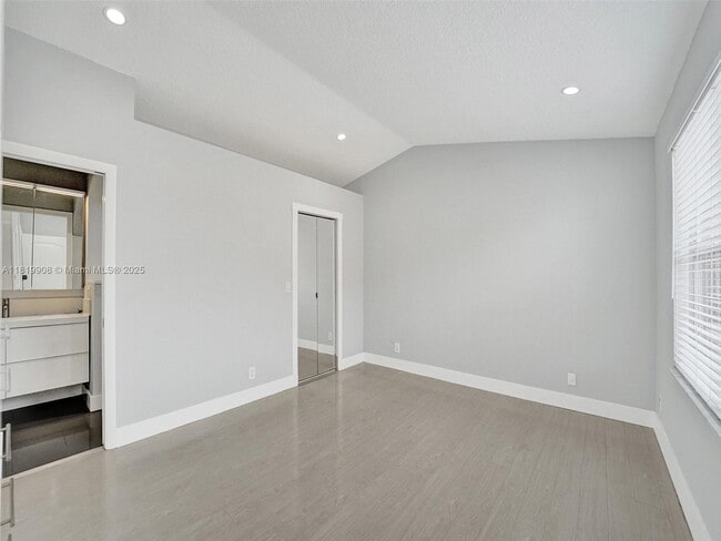 Building Photo - 17954 SW 10th Ct