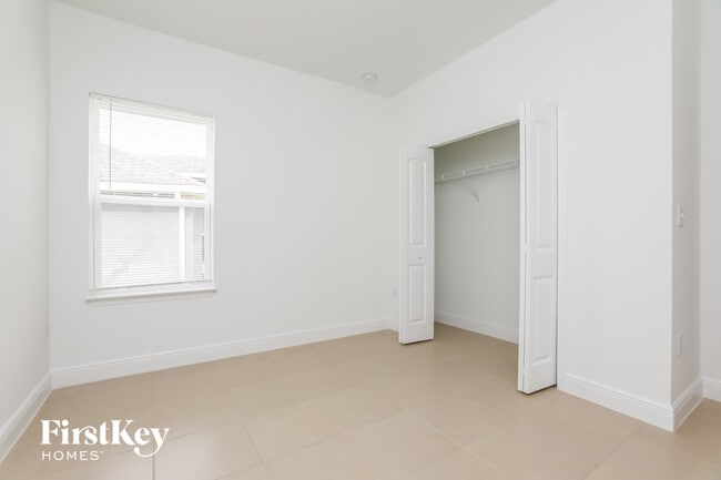 Building Photo - 1293 N Platte Ct