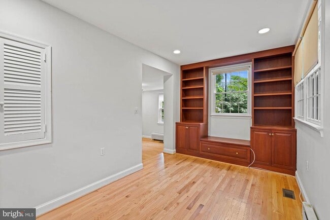 Building Photo - 5222 Duvall Dr