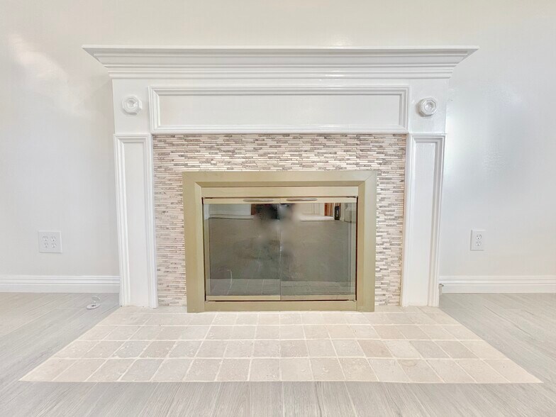 Building Photo - 4031 Berryman Ave