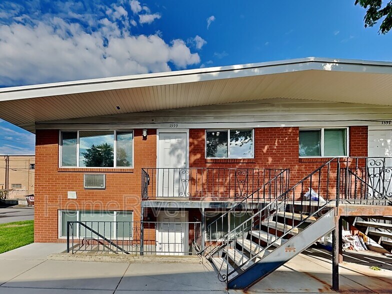 Building Photo - 1599 3970 S