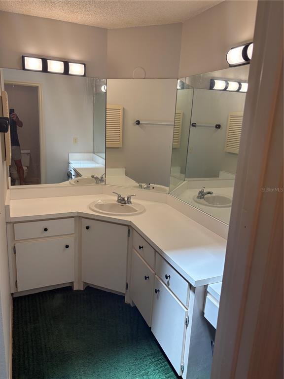 Building Photo - 501 Mansfield Dr