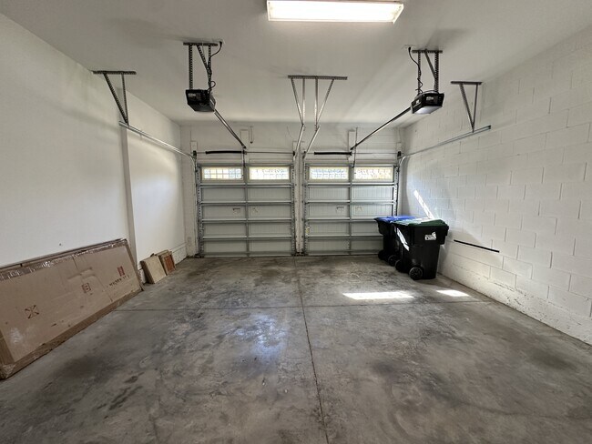 Building Photo - 6836 Trellis Vine Loop