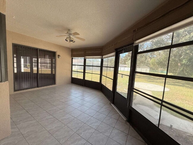 Building Photo - 5027 Panther Dr