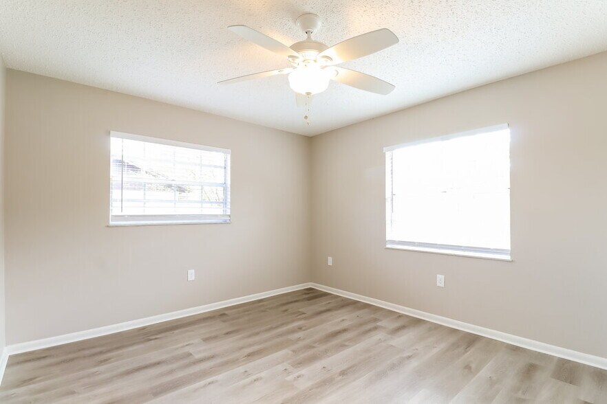 Building Photo - 143 Jenny Way