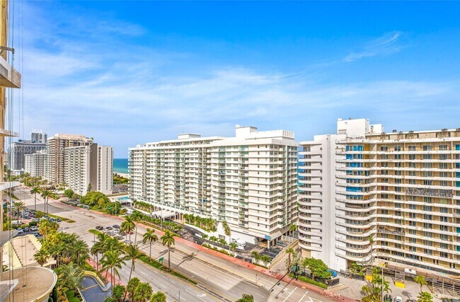 Building Photo - 5600 Collins Ave
