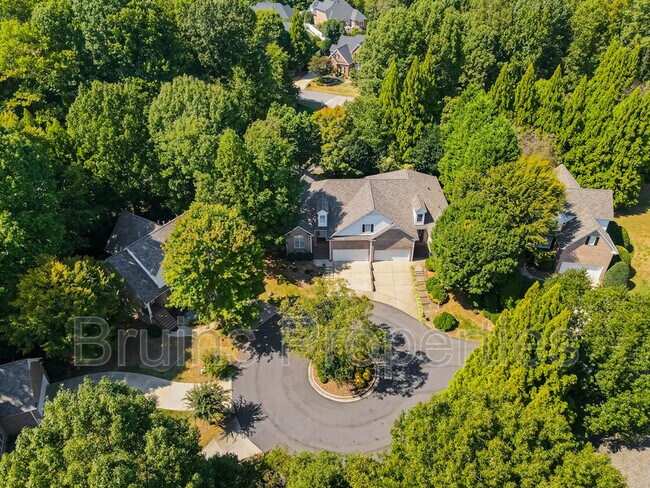 Building Photo - 8 Indigo Cove