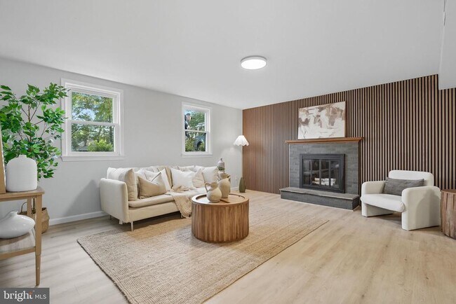 Building Photo - 4512 Sleaford Rd