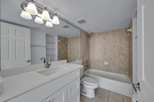 Building Photo - 1690 SW 27th Ave