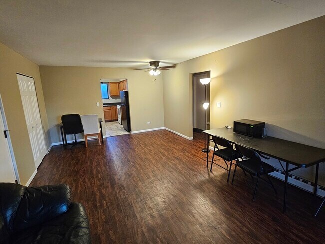 Building Photo - 737 Lippert Ln