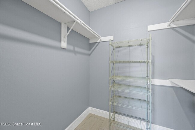 Building Photo - 225 S Tropical Trail