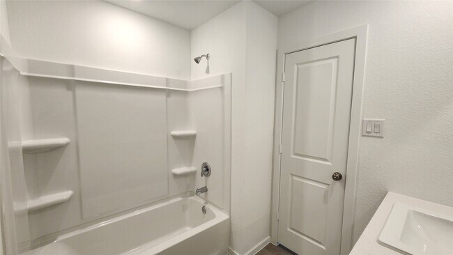 Building Photo - 16202 Rustic Pr Dr