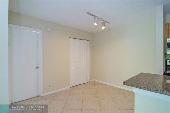 Building Photo - 10701 Cleary Blvd