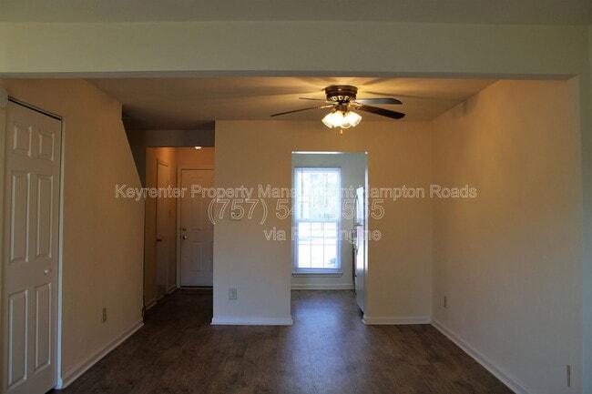 Building Photo - 1 Peachtree Ct