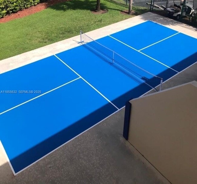 Building Photo - 16251 Golf Club Rd