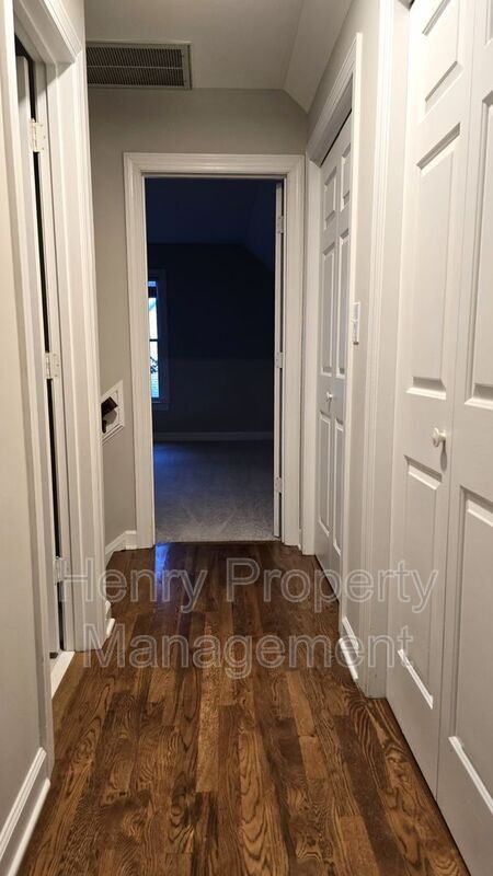 Building Photo - 131 Gold Meadow Dr