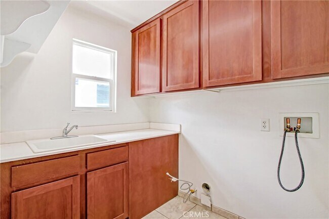 Building Photo - 33561 Cedar Creek Ln