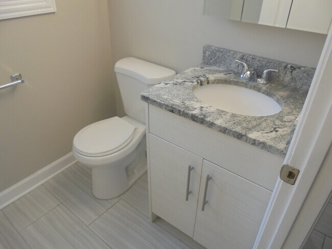 Building Photo - 7609 W 63rd Pl