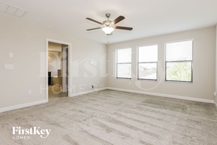 Building Photo - 9821 Ivory Dr