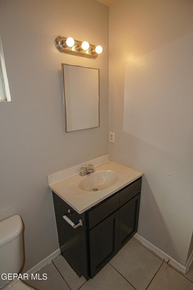 Building Photo - 11027 Sunshine Ct