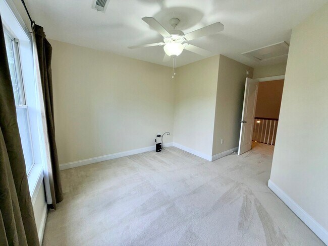 Building Photo - 92 Cypress Cir