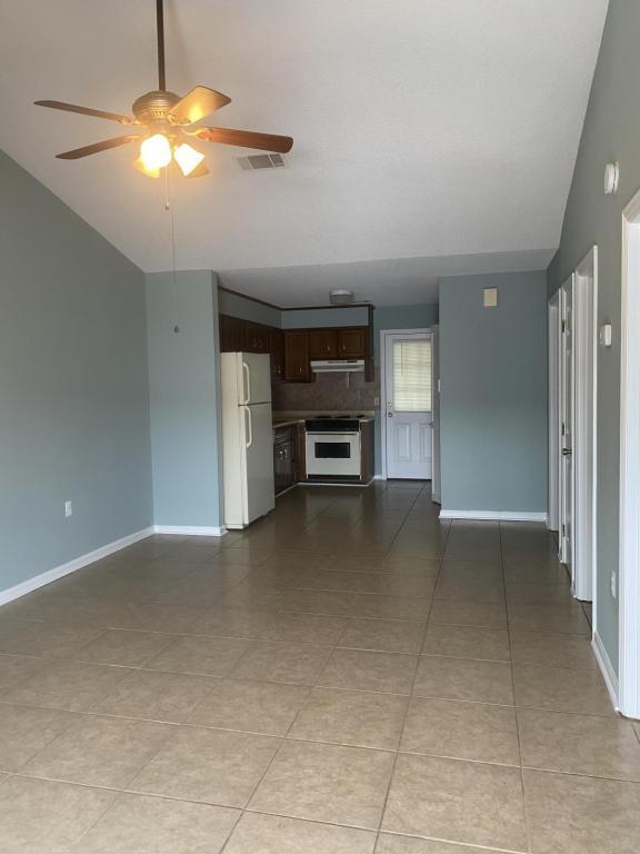 Building Photo - 140 Lanier Dr