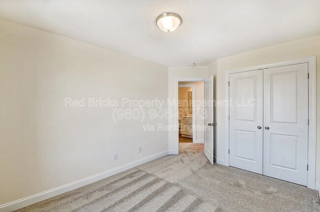 Building Photo - 4023 Black Ct