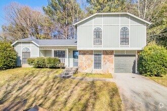 Building Photo - 3 Bedroom 2 Bath Home with Bonus Room