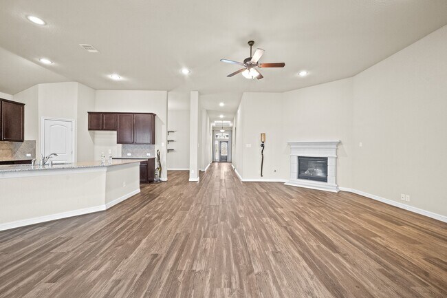 Building Photo - 15114 Winthrop Manor Way