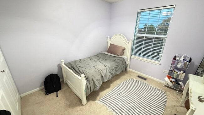 Building Photo - 2911 Henley Ln