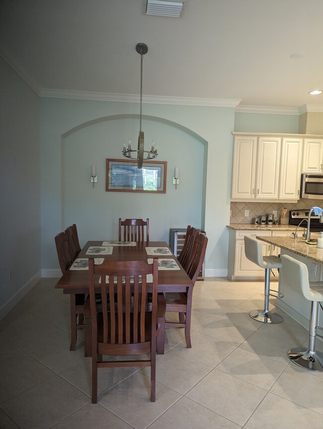 Dinning area - 9469 Isla Bella Cir