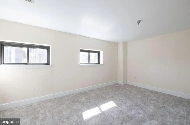 Building Photo - 1500 Chestnut St