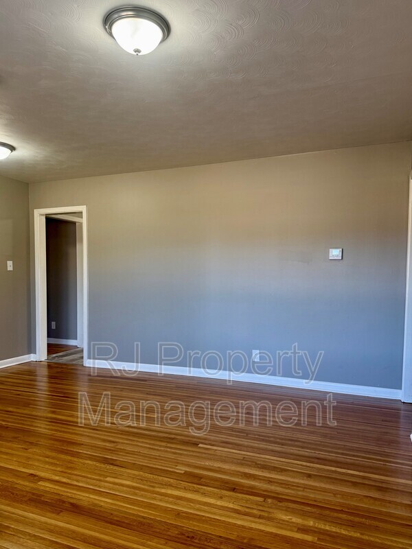 Building Photo - 1973 Tacoma Ave