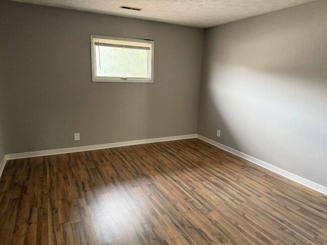 Building Photo - 2139 Dougs Way